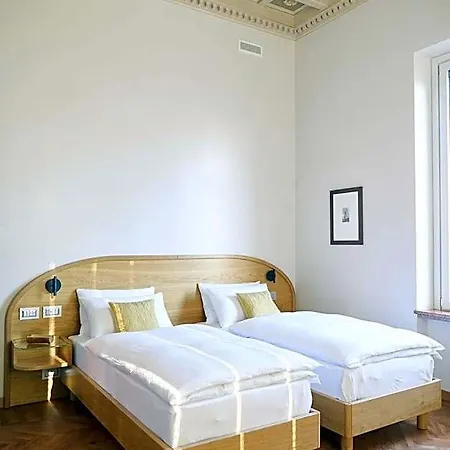 Lodge Hermann Somma Lombardo